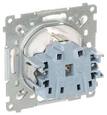 ОТДЕЛЬНАЯ РОЗЕТКА DGSZ1Z.01/11-SIMON54 250 В 16 А ОТДЕЛЬНАЯ РОЗЕТКА DGSZ1Z.01/11-SIMON54 250 В 16 А