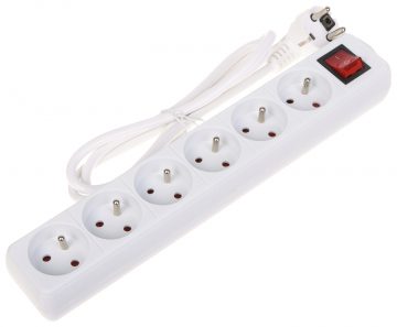 БЛОКИ РАСПРЕДЕЛЕНИЯ ПИТАНИЯ PR-1.5M-6G-SW/W (6 РОЗЕТОК) 1,3м