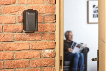 Raktų dėžutė XL su Master Lock kombinacija 5426EURD