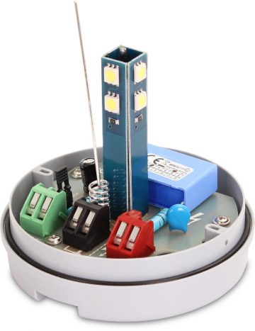 LED Proxima KOGUT lamp sisseehitatud 868 MHz antenniga (12-24V AC/DC või 230V AC) kollane LED Proxima KOGUT lamp sisseehitatud 868 MHz antenniga (12-24V AC/DC või 230V AC) kollane