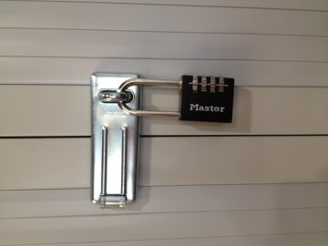 Master Lock ilgas kombinuotas raktas 7640EURDBLKLH Master Lock ilgas kombinuotas raktas 7640EURDBLKLH