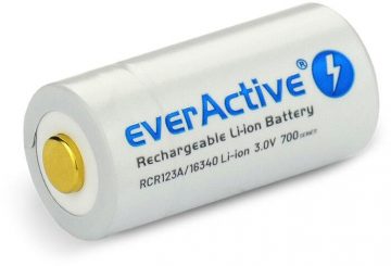 Uzlādējams akumulators 16340 / R-CR123 3V everActive 700mAh (1 gab.) ar drošības aizsardzību Uzlādējams akumulators 16340 / R-CR123 3V everActive 700mAh (1 gab.) ar drošības aizsardzību