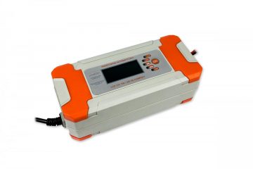 ЗАРЯДНОЕ УСТРОЙСТВО VOLT POLSKA С ЖК-ДИСПЛЕЕМ 12 В 10 А / 24 В 5 А КОМПАКТНОЕ ЗАРЯДНОЕ УСТРОЙСТВО VOLT POLSKA С ЖК-ДИСПЛЕЕМ 12 В 10 А / 24 В 5 А КОМПАКТНОЕ