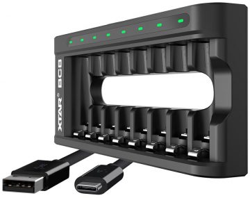 Зарядное устройство для цилиндрических аккумуляторов Li-ion 1,5 В / Ni-MH AA / AAA Xtar BC8