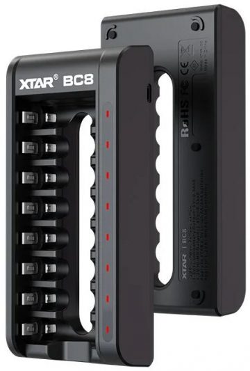 Зарядное устройство для цилиндрических аккумуляторов Li-ion 1,5 В / Ni-MH AA / AAA Xtar BC8