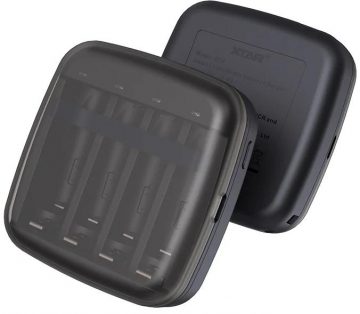 Зарядное устройство для цилиндрических аккумуляторов Li-ion 1,5 В / Ni-MH AA / AAA Xtar BC4