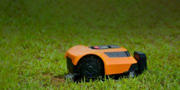 EZVIZ RM600 pļaušanas robots