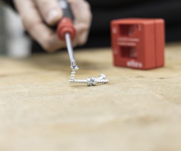 SKRŪVGRIEŽU MAGNĒTIZATORS / DEMAGNETIZATORS WH-MGTZ/02568 WIHA