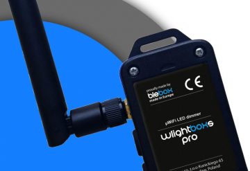Модуль освещения Blebox wlightboxs pro с внешней антенной