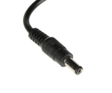 MAIŅSTRĀVAS BAROŠANAS ADAPTERIS 9V/4A/5.5-V2