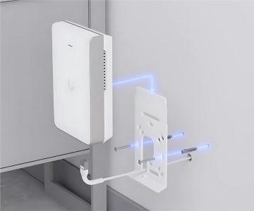 PIEKĻUVES PUNKTS UQ-U7-PRO-WALL UniFi Wi-Fi 7 2.4 GHz, 5 GHz, 6 GHz, 688 Mbps + 4324 Mbps + 5764 Mbps UBIQUITI