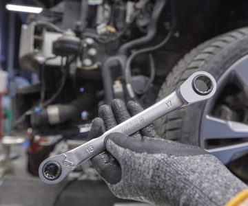 DIVU GREDZENU SPRŪDRATA ATSLĒGA 4IN1 WH-WRENCH/45421 WIHA