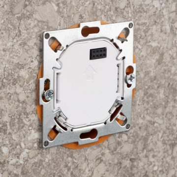 ENGO Controls E55-W - Temperatūras regulators 55x55 rāmim, 230V, balts, internets, Wi-Fi ENGO Controls E55-W - Temperatūras regulators 55x55 rāmim, 230V, balts, internets, Wi-Fi